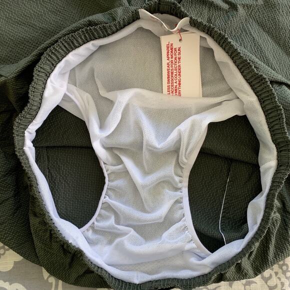 NEW Solid & Striped The Long Classic Swim Trunks (Sz L) Olive Seersucker - Picture 9 of 12